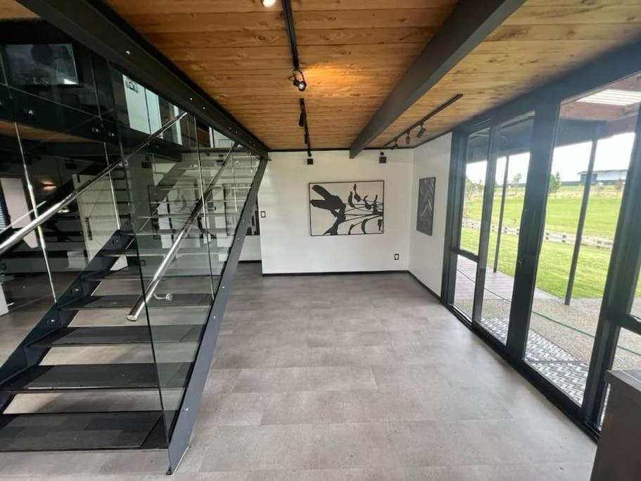 The Clubhouse Villa Хамилтън Екстериор снимка
